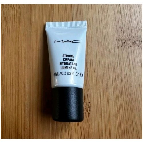 10 25 MAC Strobe Cream